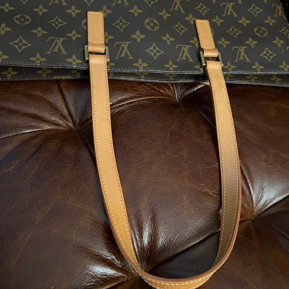 Louis Vuitton Monogram Luco Tote Shoulder Bag - Picture 7 of 10